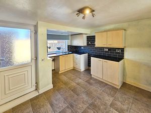 Photo 7- click for photo gallery